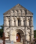 Eglise Saint Pierre de Petit Palais